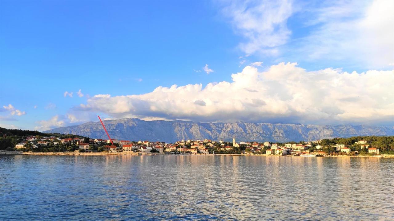 Aria Apartment Sumartin Bagian luar foto