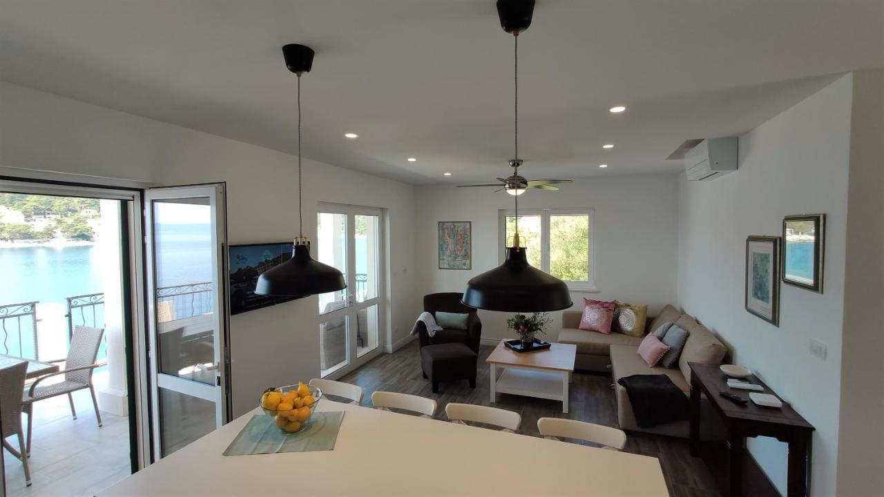 Aria Apartment Sumartin Bagian luar foto